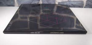 Crossing Lines (Blue Vinyl) (02)